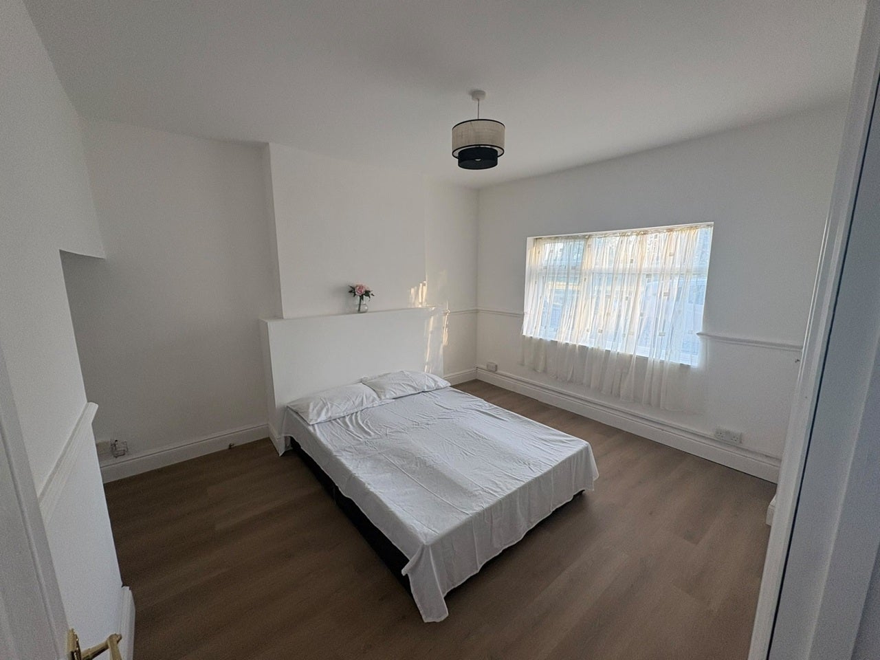 House Brickfield Lane in Greater London