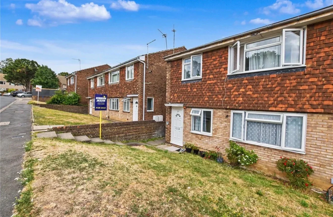 Flat Lea Vale in Greater London