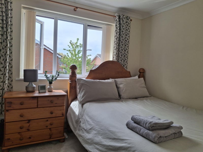 Room Ormonds Close in Bristol