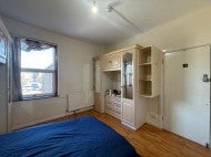 Room Percy Road in Greater London