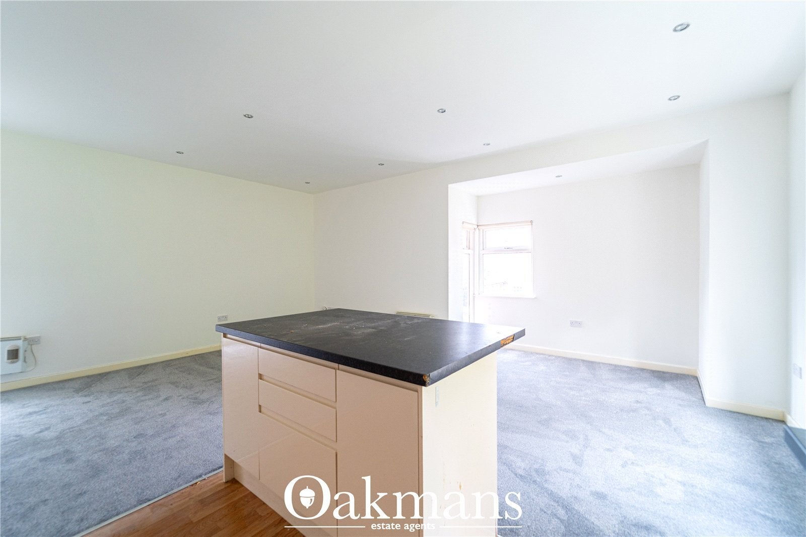 Flat Paradise Row in Bromsgrove