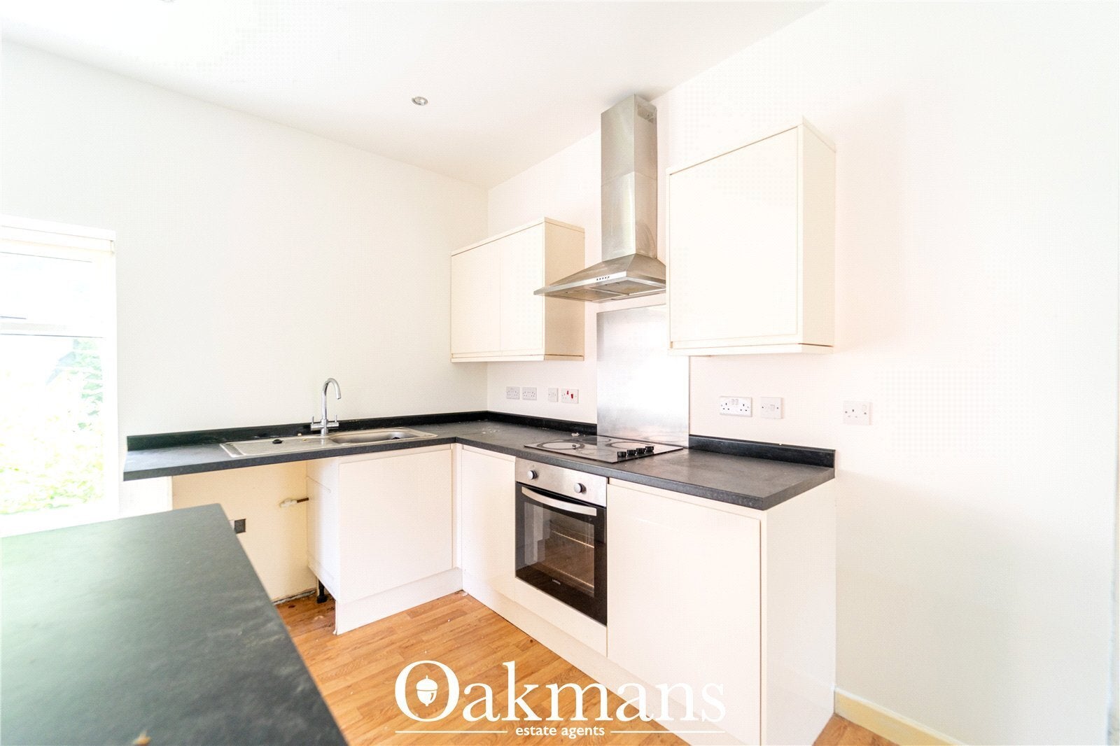 Flat Paradise Row in Bromsgrove