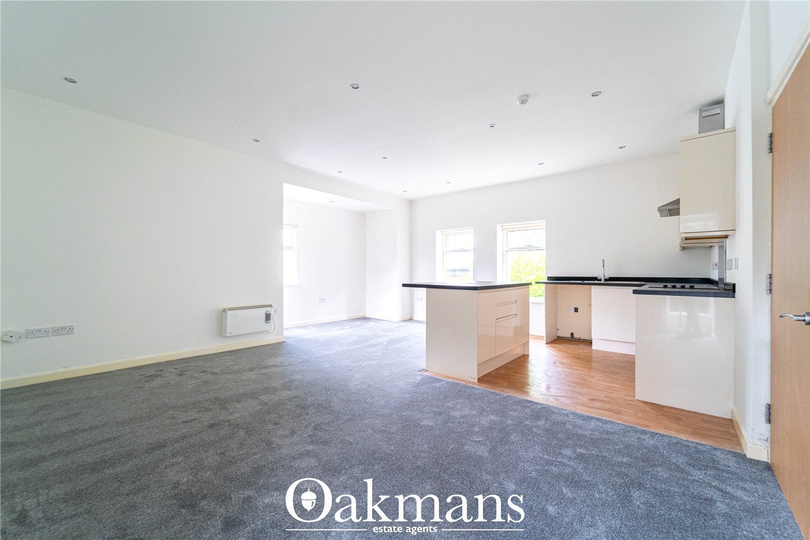 Flat Paradise Row in Bromsgrove