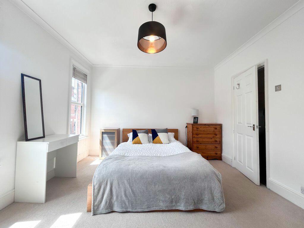 Room Wild Street in Derby