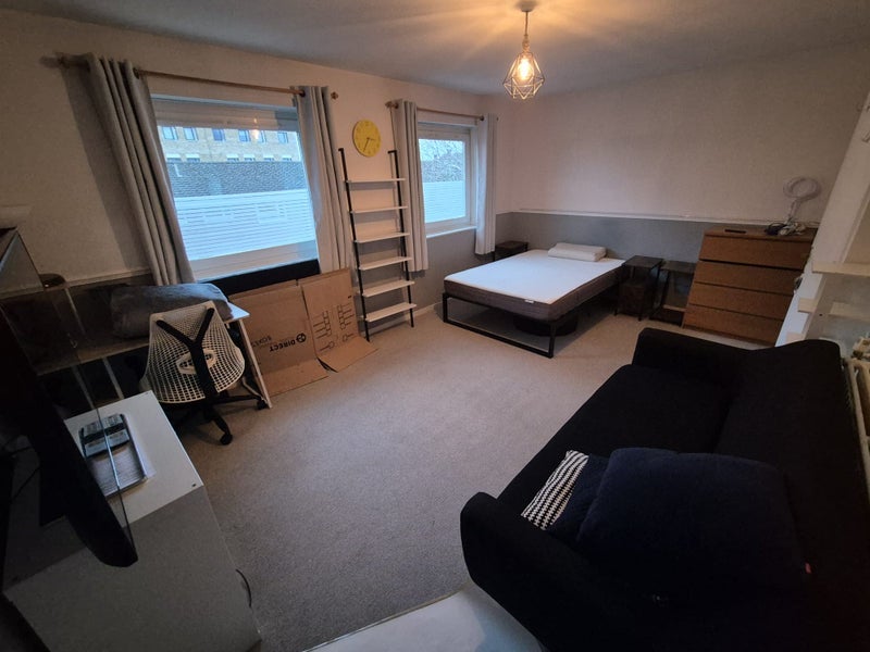 Flat Dorset Road in Greater London