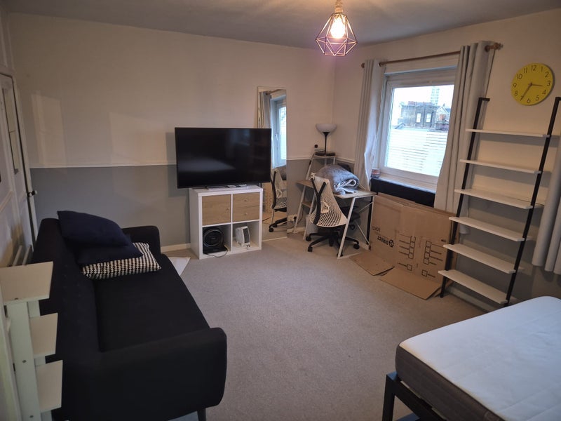 Flat Dorset Road in Greater London