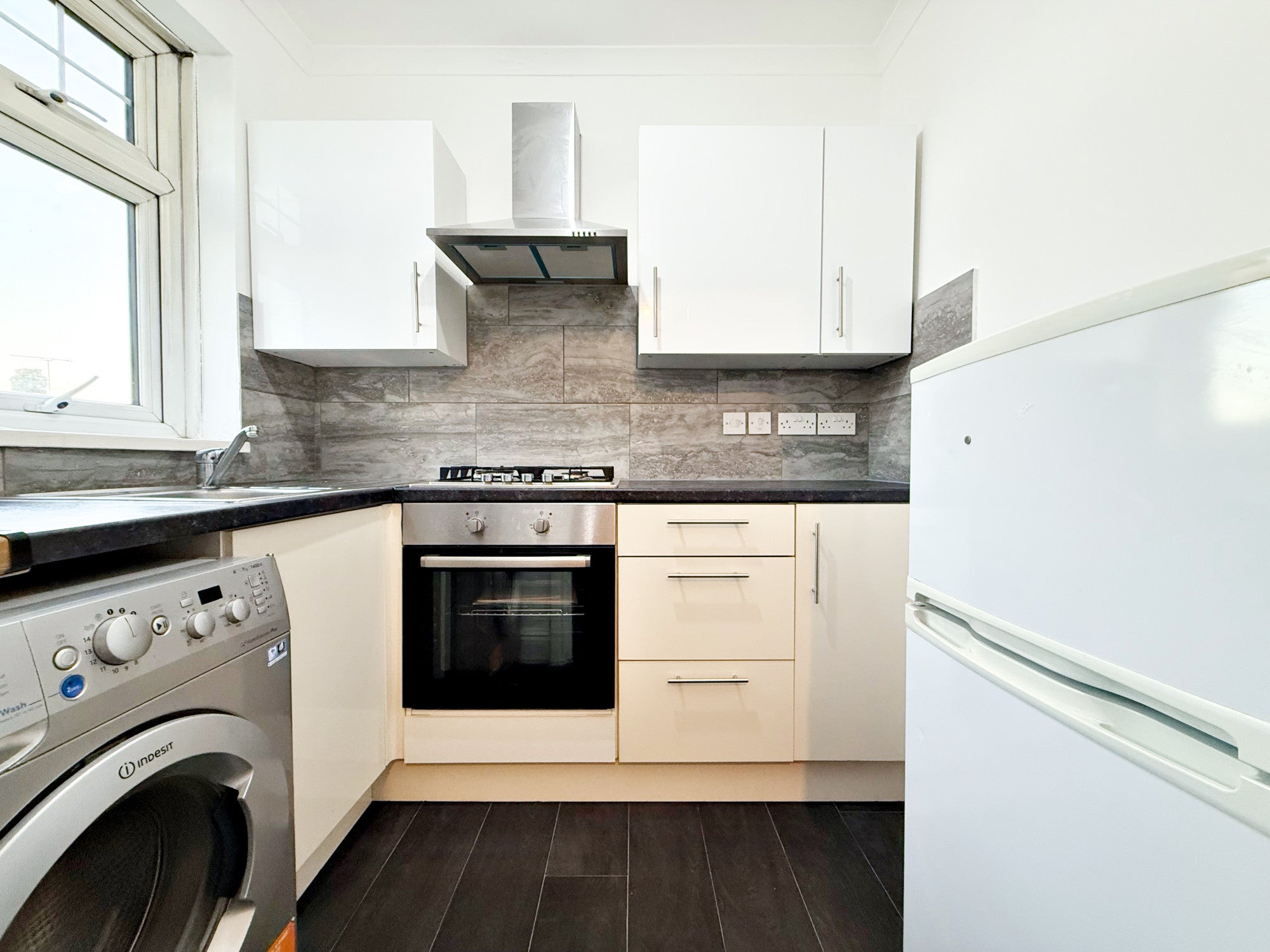 Room Spring Grove Road in London