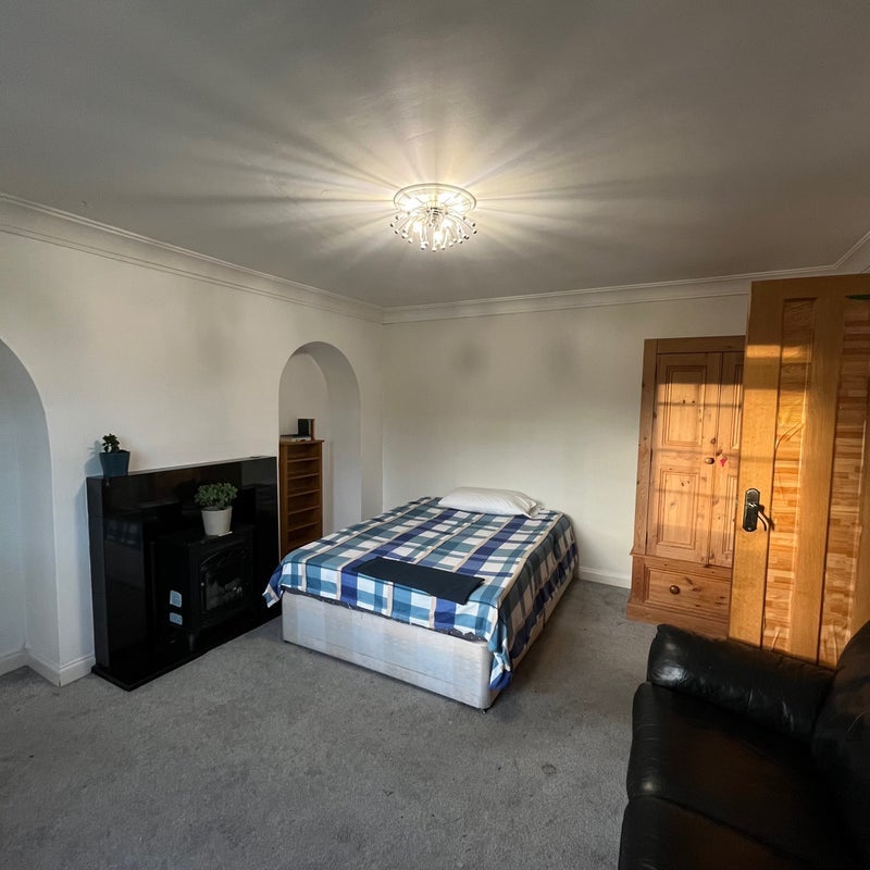 Room Katherine Gardens in Greater London