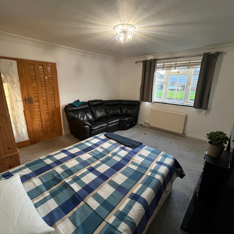 Room Katherine Gardens in Greater London