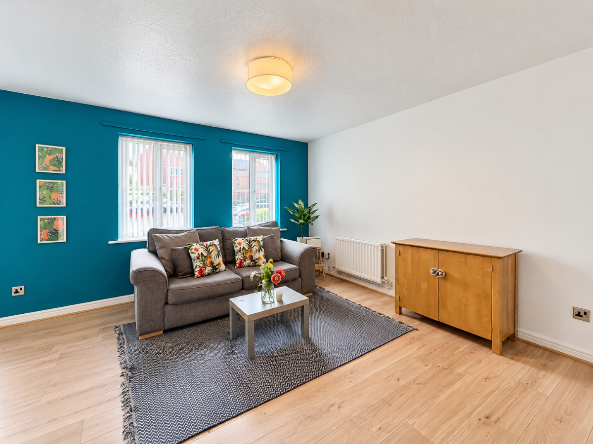 Flat Lancelot Court in Hull