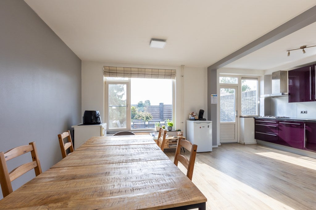 Hoekwoning te koop: Mgr. Feronstraat 1, Geleen