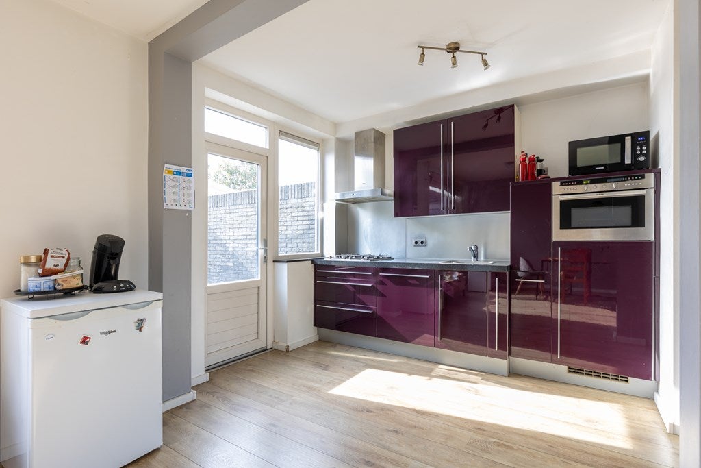 Hoekwoning te koop: Mgr. Feronstraat 1, Geleen