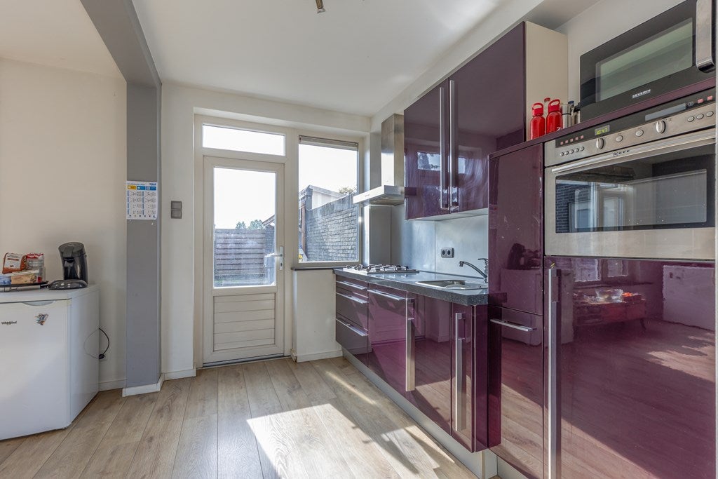 Hoekwoning te koop: Mgr. Feronstraat 1, Geleen