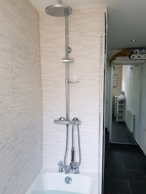 Room Farleigh Walk in Bristol