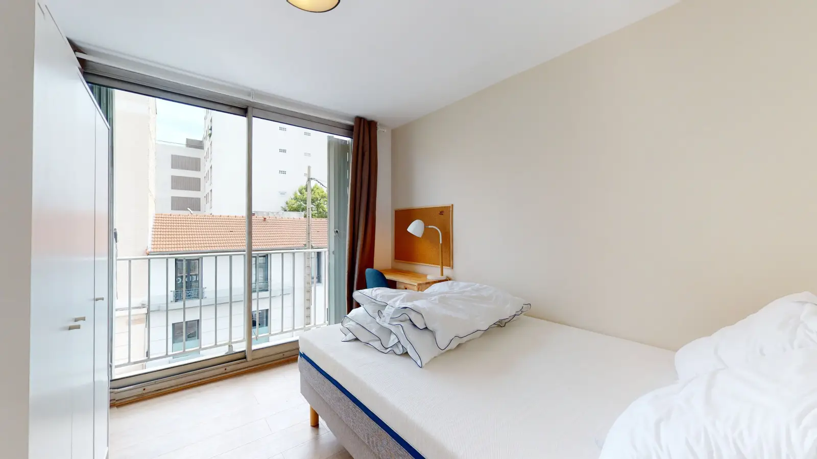 Chambre Avenue Charles de Gaulle à Bois-Colombes