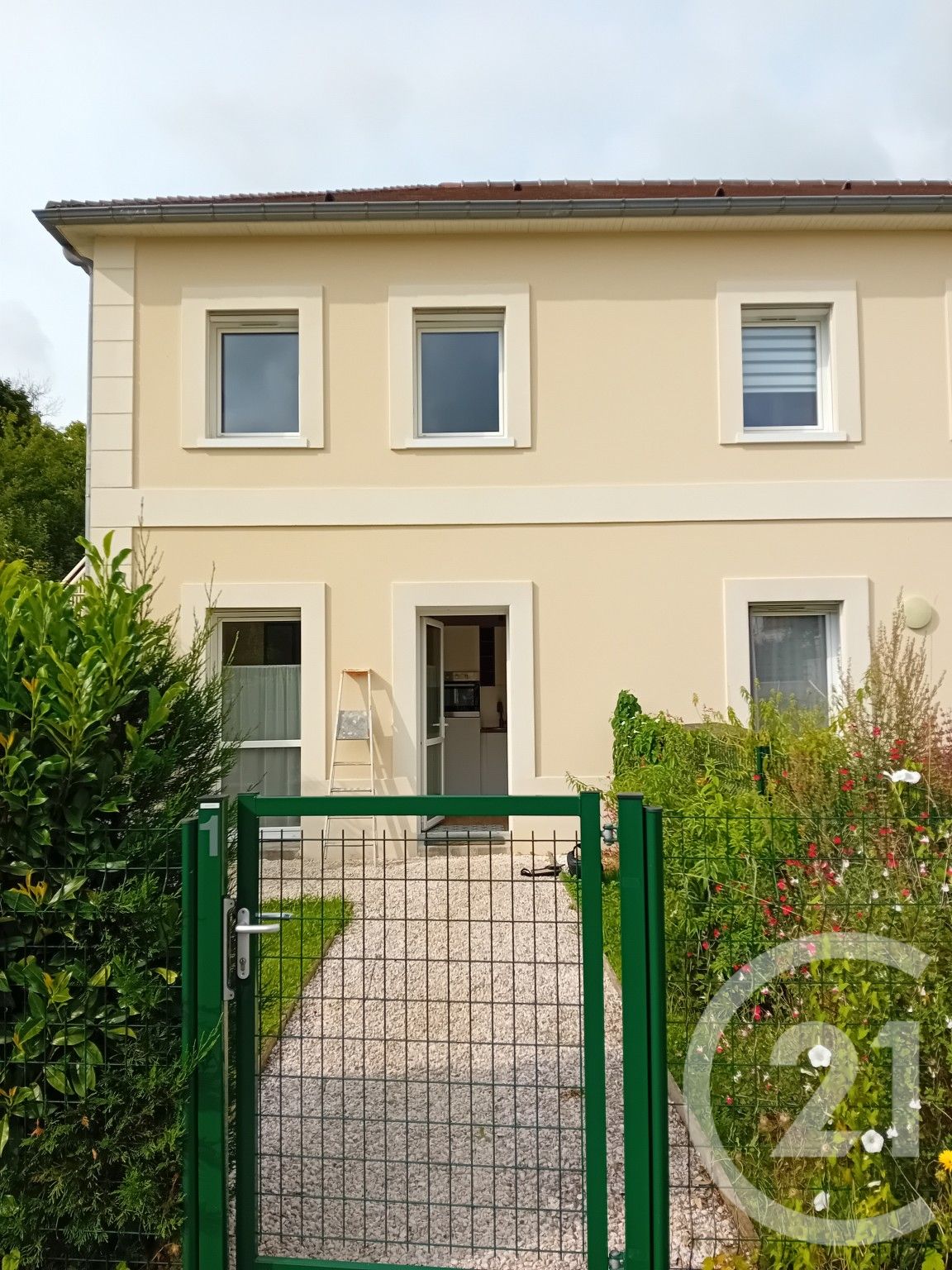 Appartement Avenue Constant Coquelin à Couilly-Pont-aux-Dames