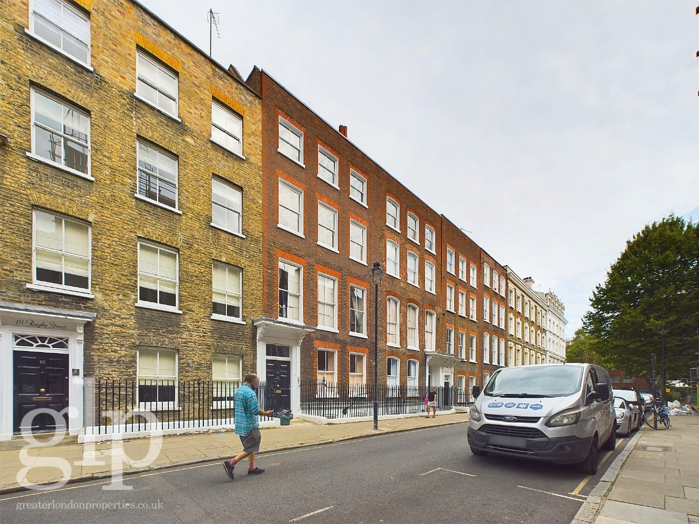 Flat Rugby Street in Greater London