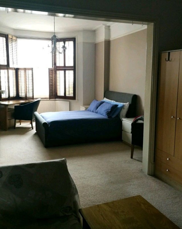 Room Heathwood Gardens in Greater London