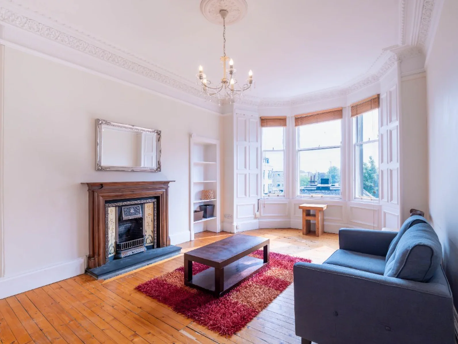 Flat Morningside Road in City of Edinburgh