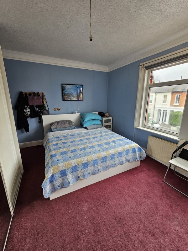 Room Wingford Road in Greater London