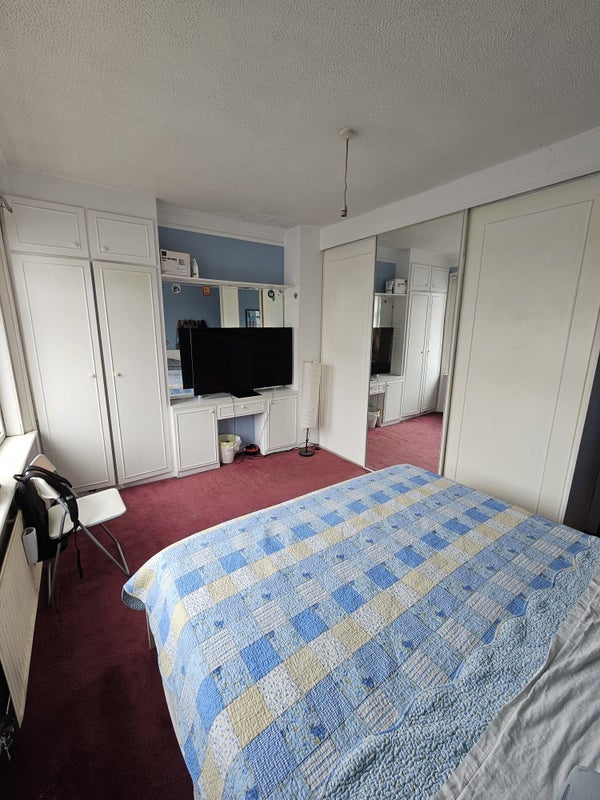 Room Wingford Road in Greater London