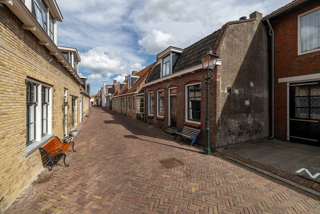 Vrijstaande woning te koop: Dubbelstraat 128, Sloten
