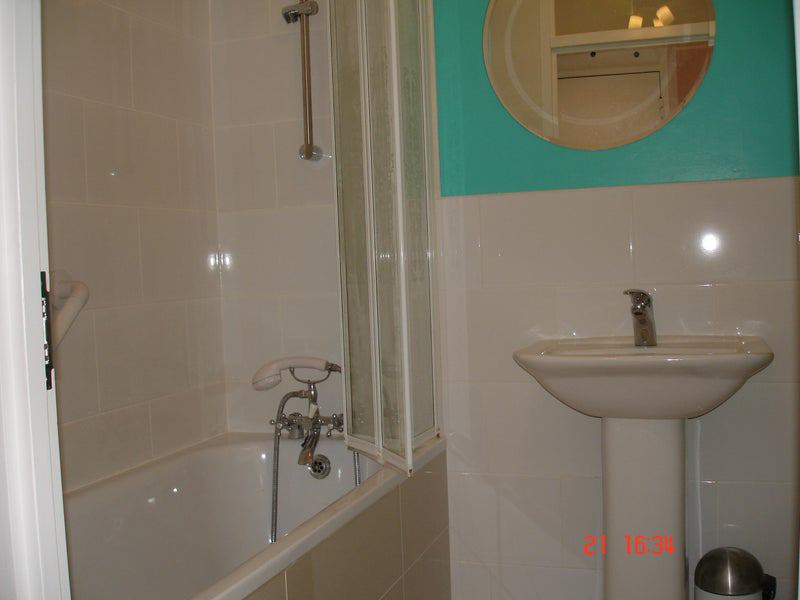 Room Arkley Road in Greater London