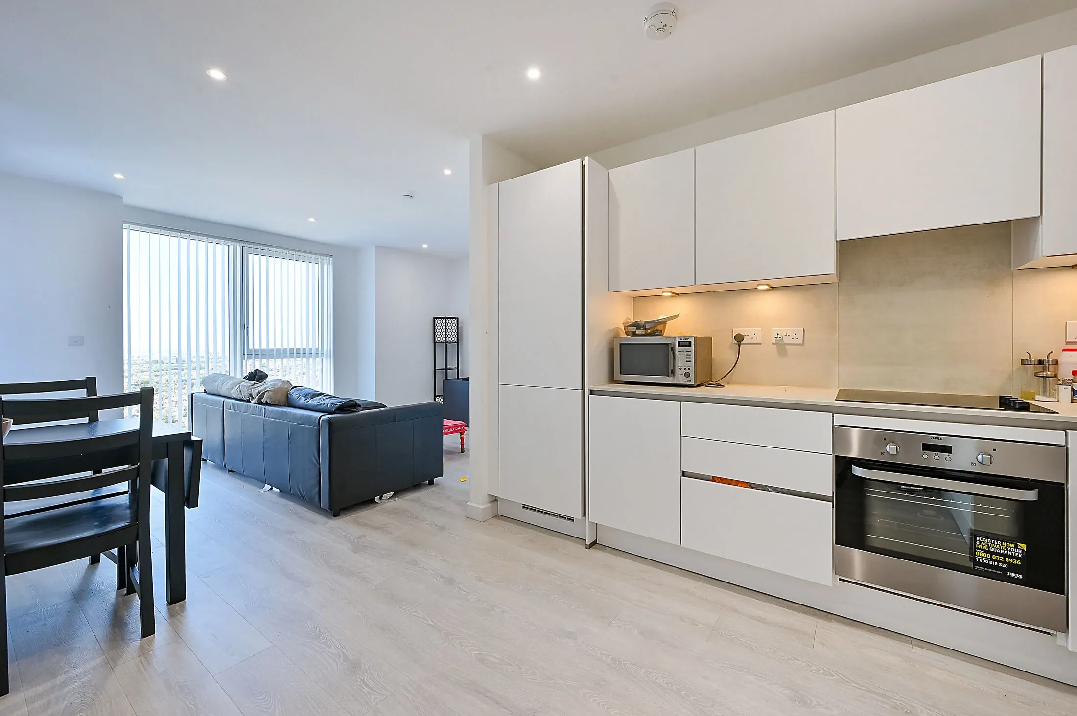 Flat Prince Regent Road in Greater London