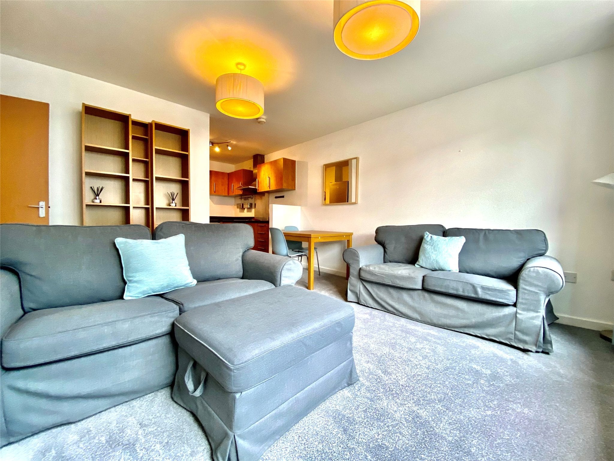 Flat Sweetman Place in Bristol
