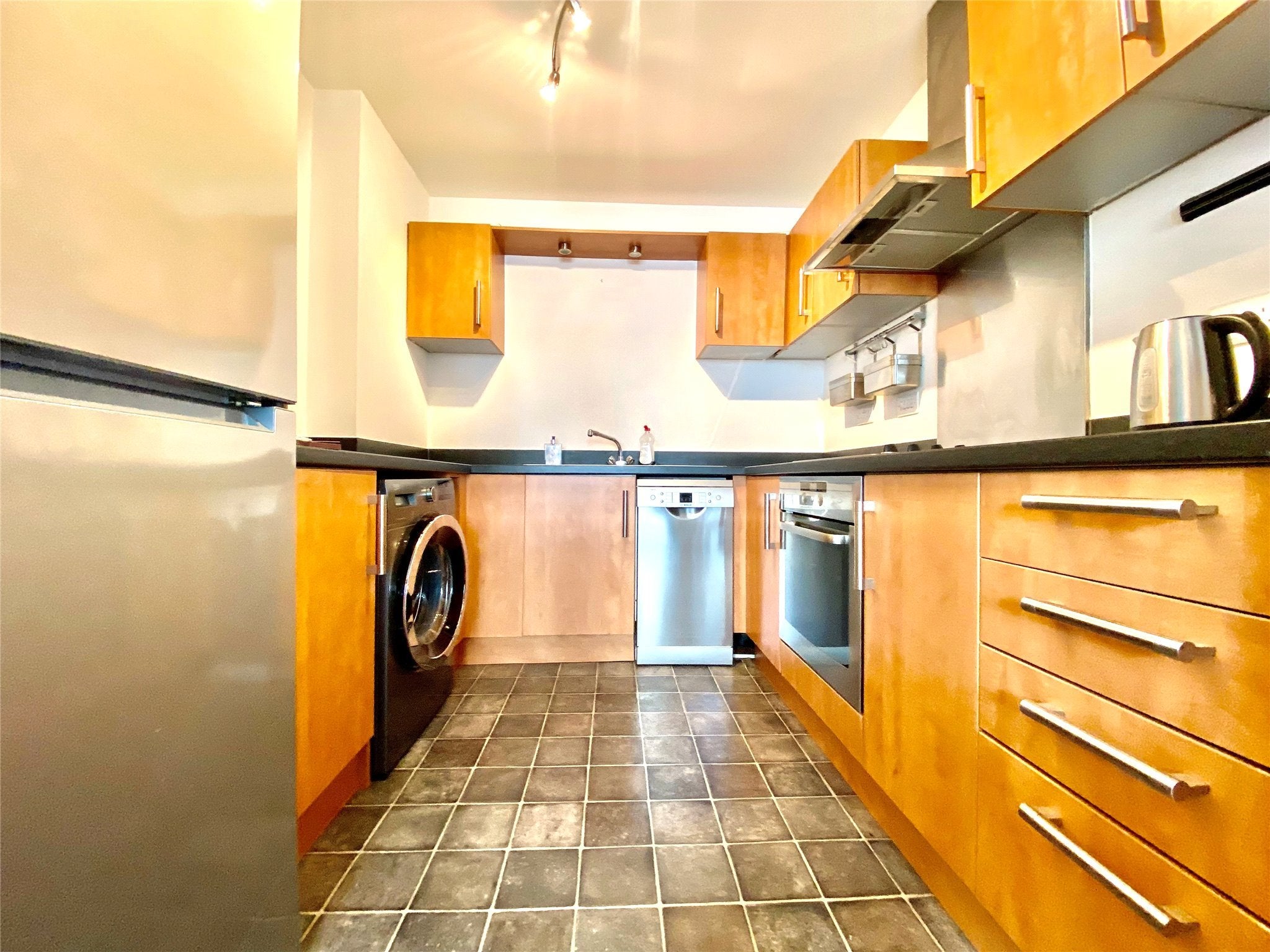 Flat Sweetman Place in Bristol