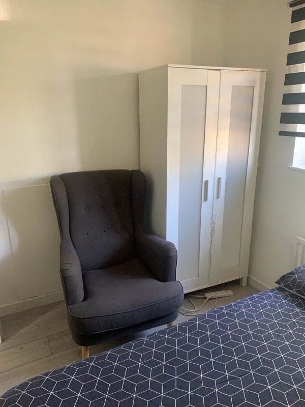 Room Larch Close in Greater London