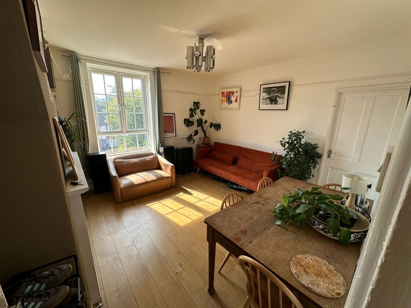Room Albrighton Road in Greater London