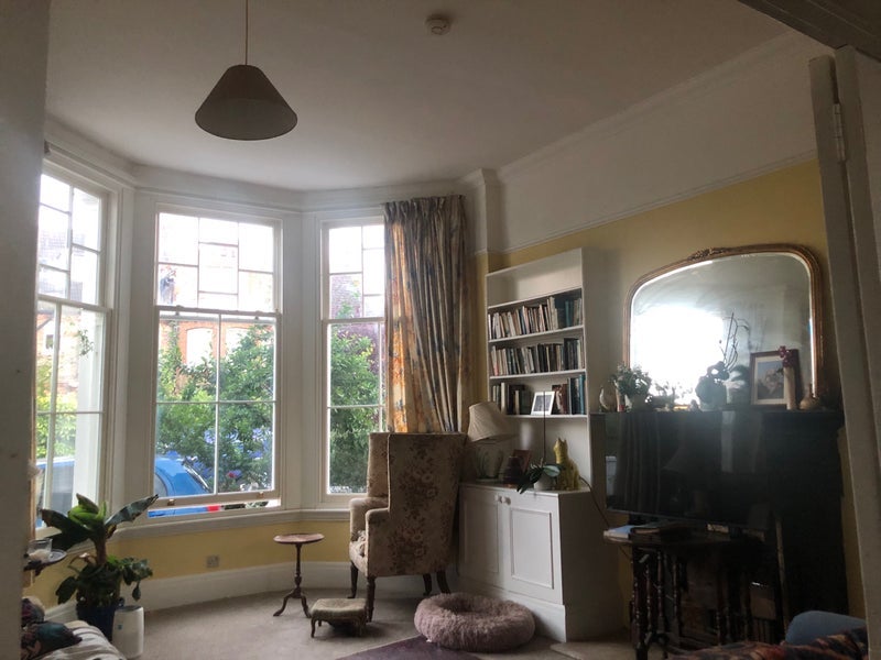 Room Kirkstall Road in Greater London