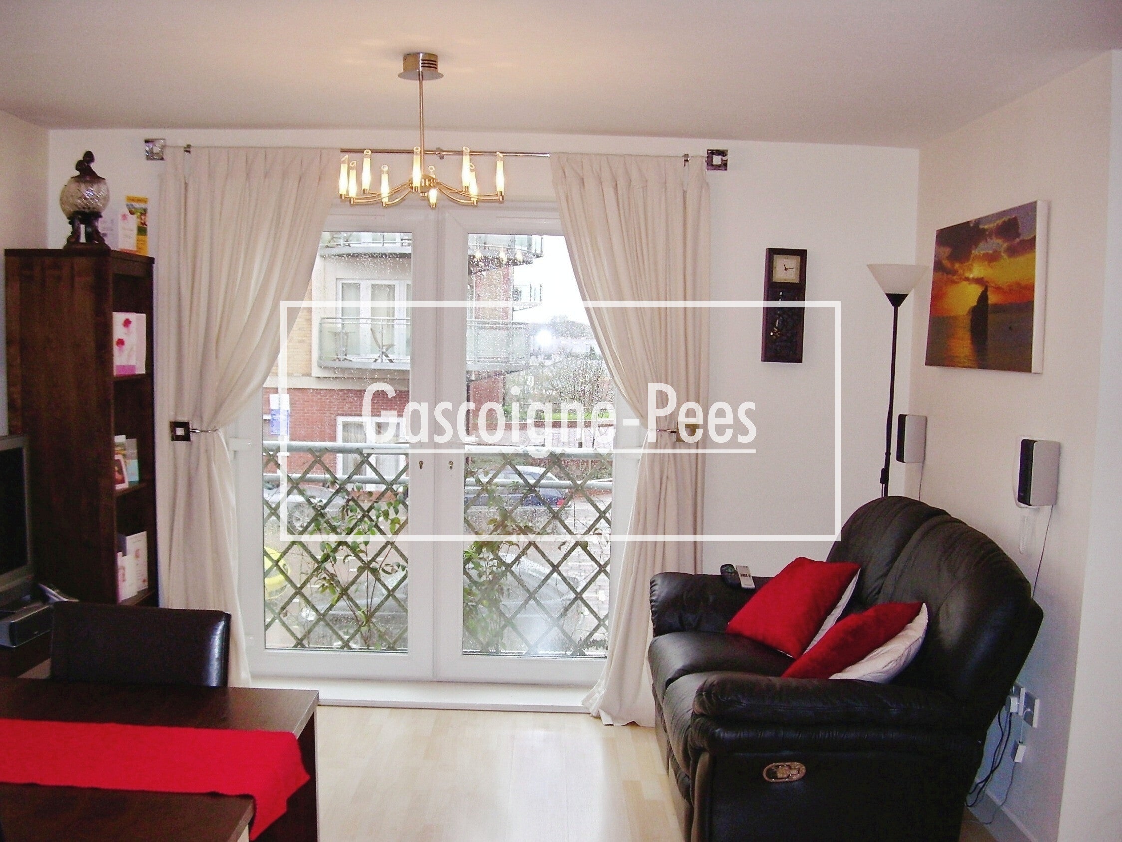 Flat Glebe Gardens in Basingstoke and Deane