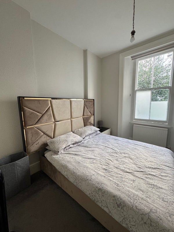 Room Transept Street in City of Westminster