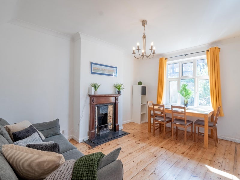 Room Huntingfield Road in Greater London