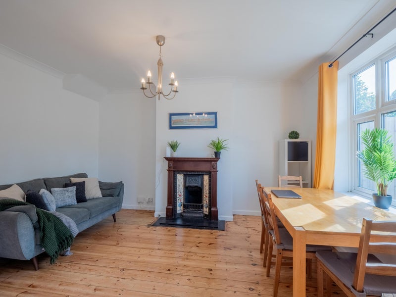 Room Huntingfield Road in Greater London