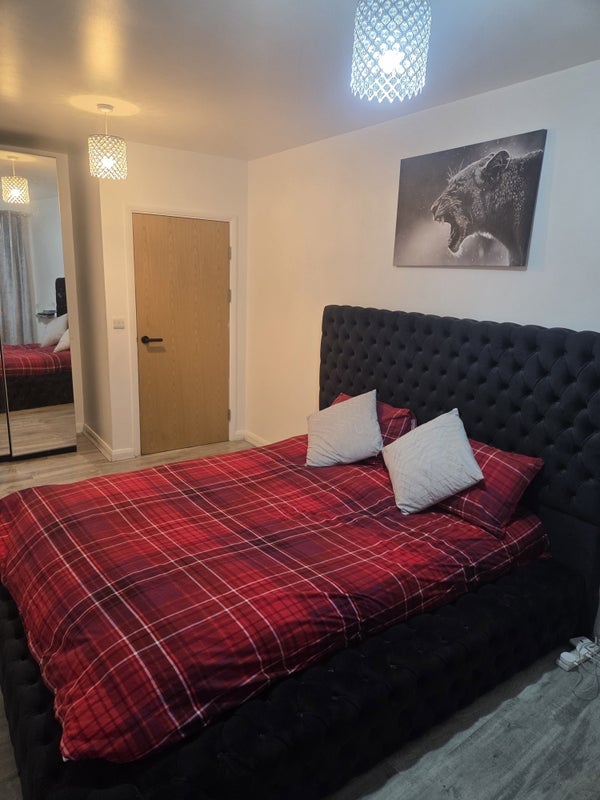 Room Mitcham Road in Greater London