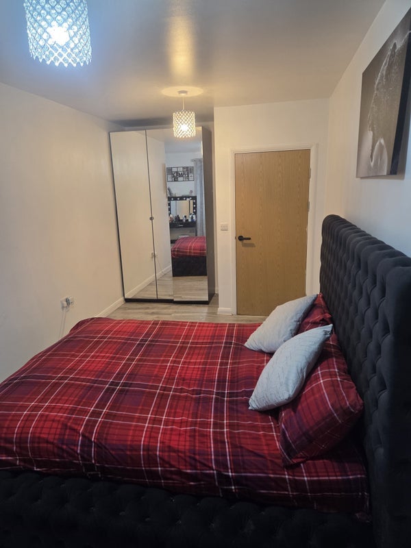 Room Mitcham Road in Greater London