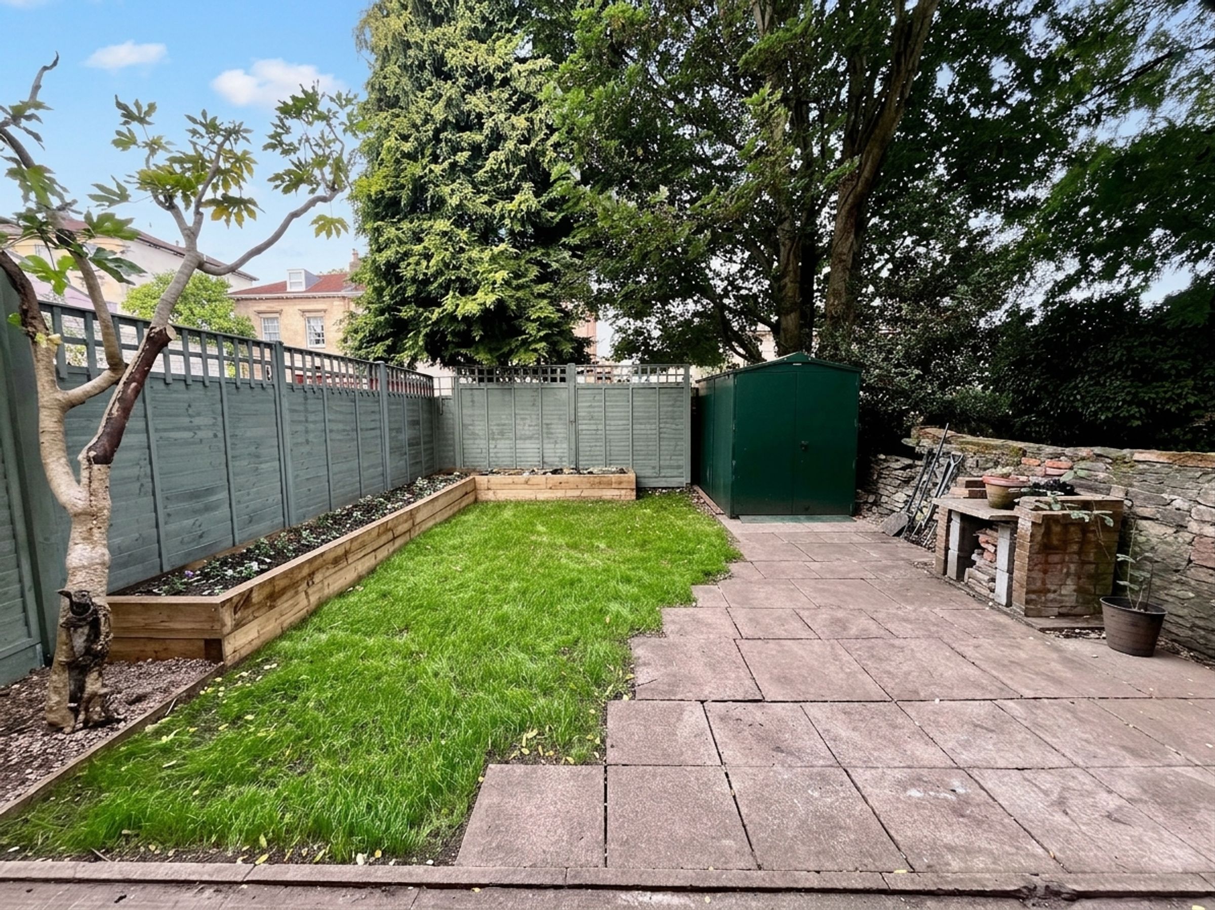 Flat Sydenham Hill in Bristol