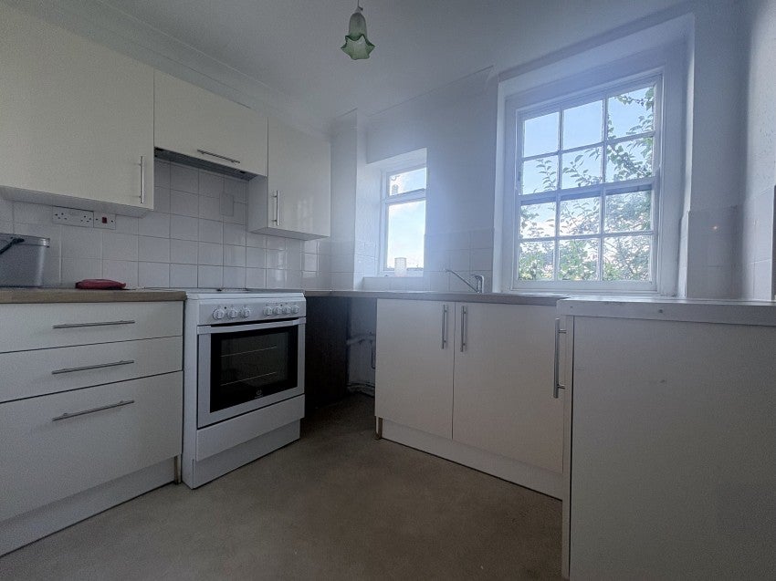 Flat Harbour Terrace in Falmouth