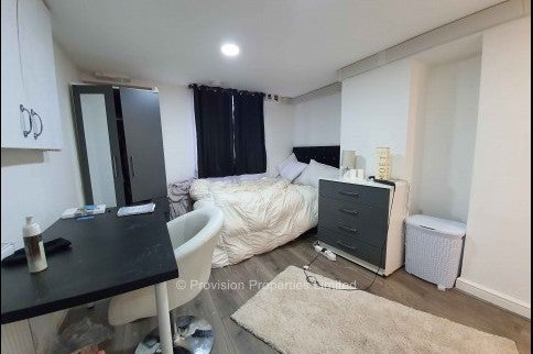Flat Ash Grove in Leeds