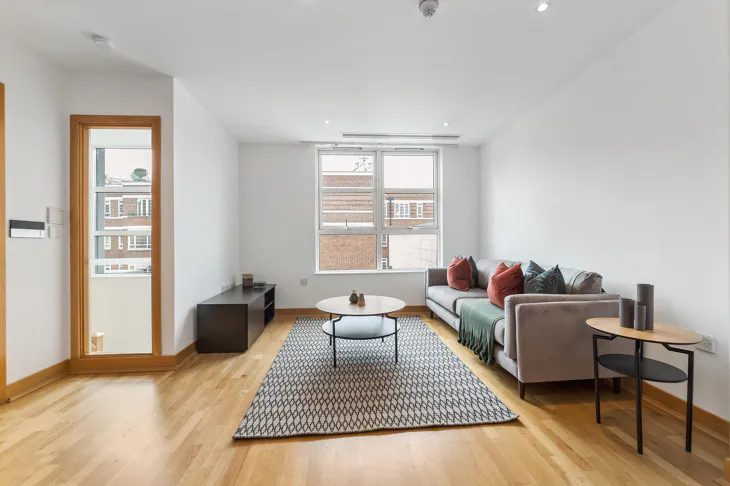 Flat Page Street in City of Westminster