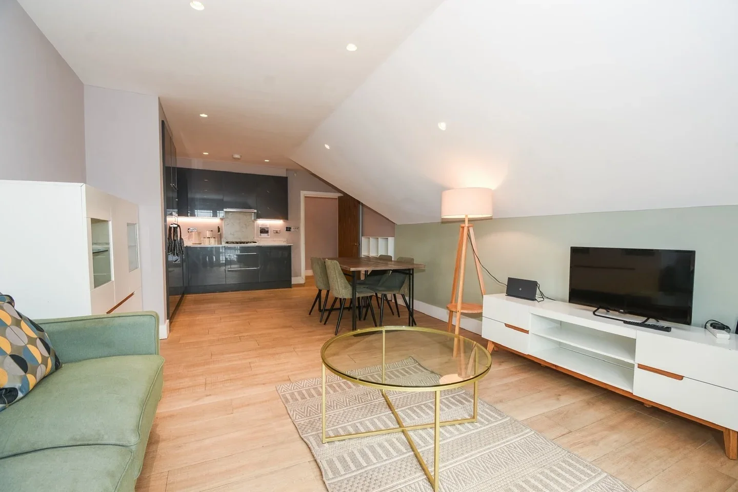 Flat The Broadway in Greater London