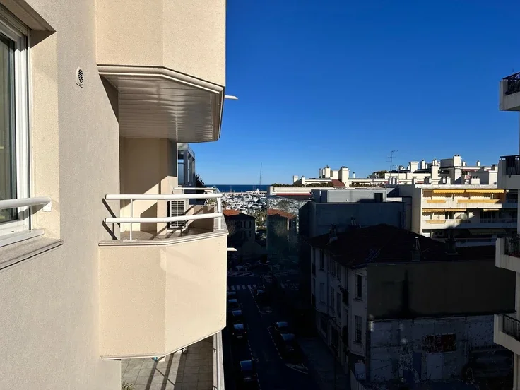 Appartement Rue Honoré Ferrare à Antibes