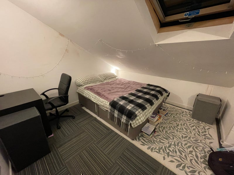 Room Berkeley Street in Glasgow