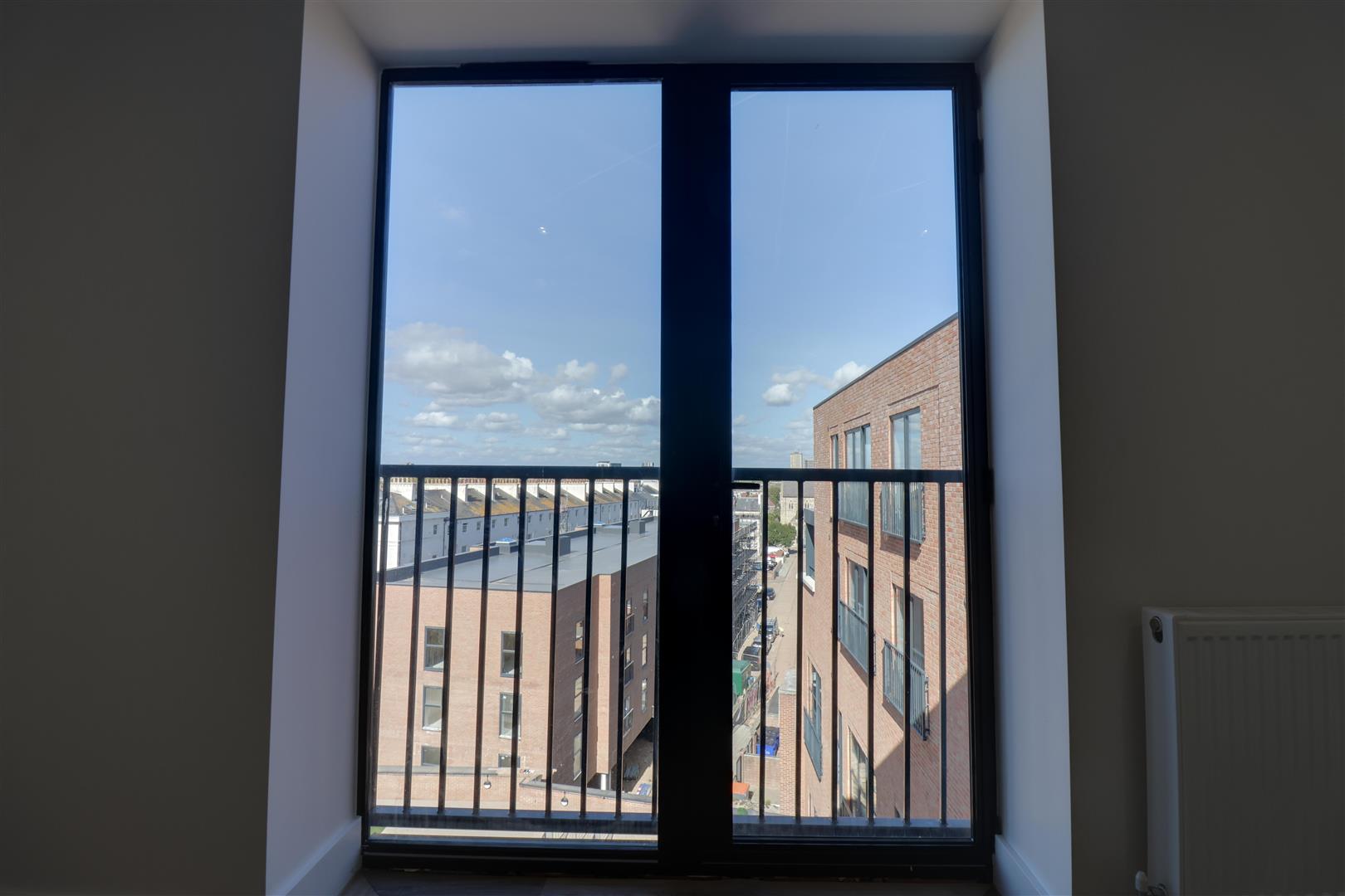 Flat Palmerston Road in Portsmouth