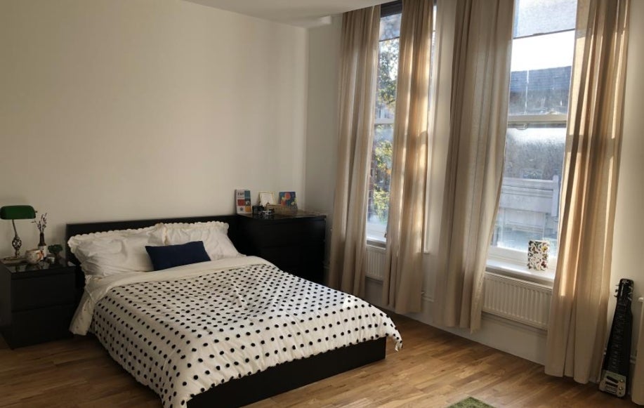 Flat Upper Street in Greater London