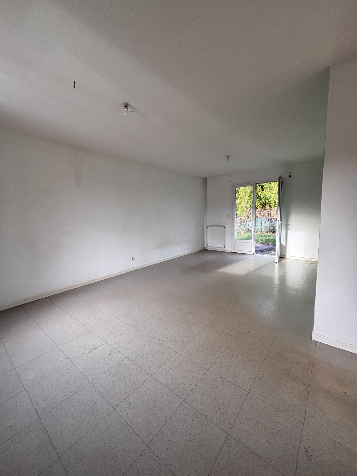 Flat Rue de la Gare in Thénioux