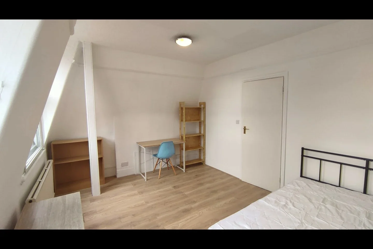 Flat Tavistock Place in Greater London